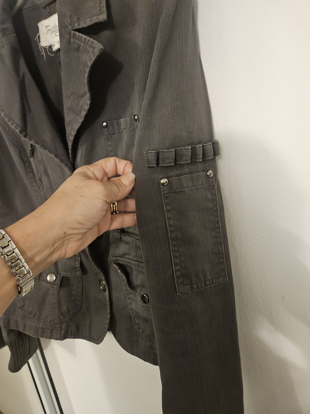 Women's Utility Jacket - Picture 4 of 8